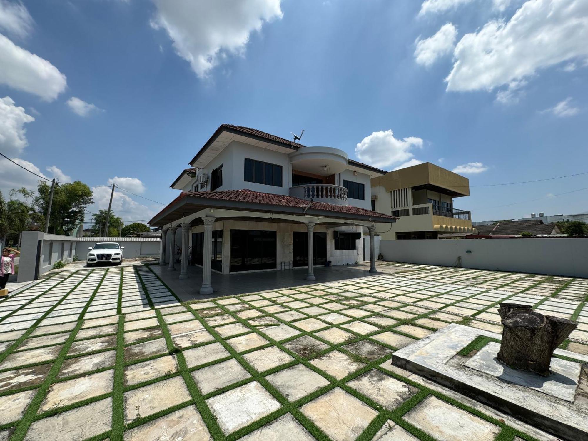 Homestay Happy
